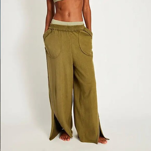 NWT Free People Intimately Chill Beat Lounge Pants In Sage Green Wide Leg Sz XS - Picture 1 of 8